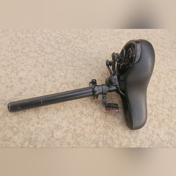 Black Bicycle Seat with Post For JETSON BOLT - Picture 6 of 8